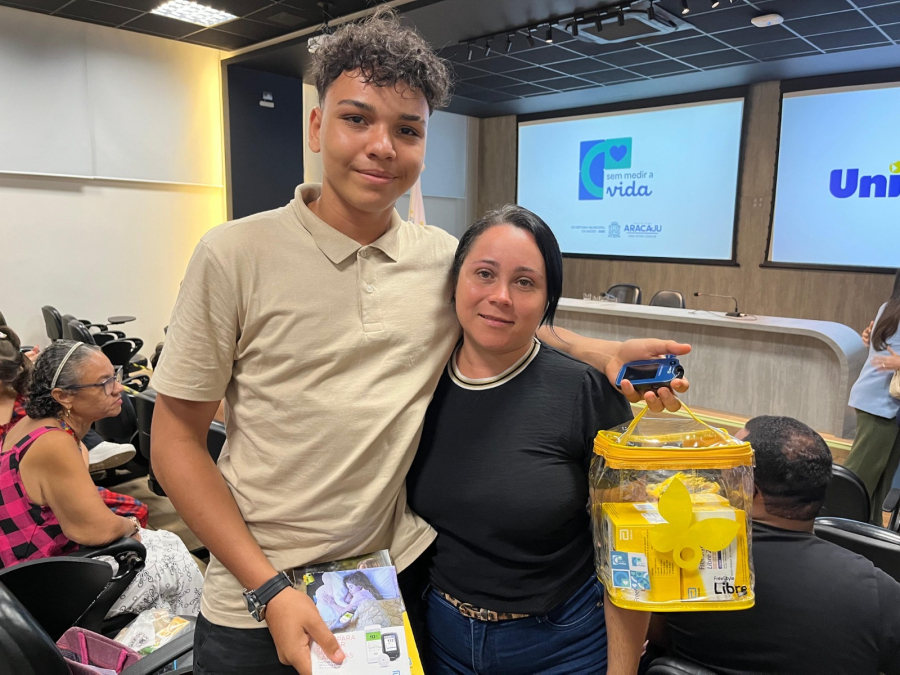 Pacientes com diabetes tipo 1 aprovam novo monitoramento de glicemia da Prefeitura de Aracaju