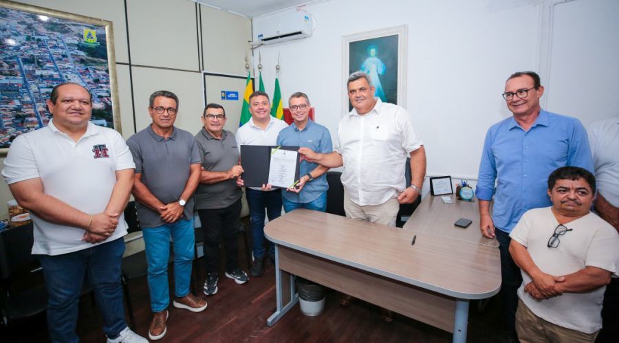 Assinada ordens de serviço pra restaurar rodovias que ligam Itabaianinha a Tomar do Geru e Tobias Barreto