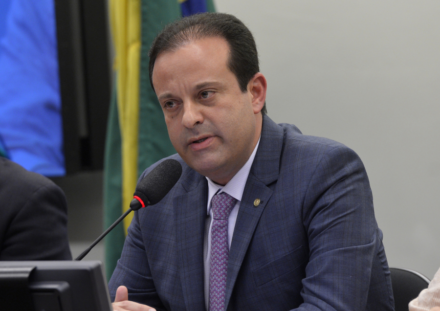 CPMI do INSS aprova quebra de sigilo de Lulinha e convoca André Moura
