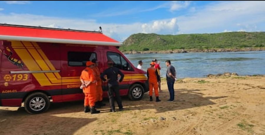 CBM mantêm buscas com equipe de mergulho por jovem desaparecido em Gararu