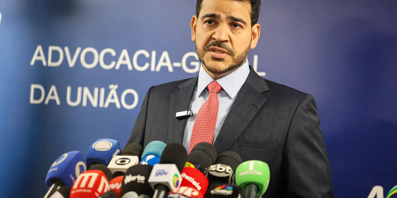Sabatina de Jorge Messias para vaga no STF será dia 29 de abril