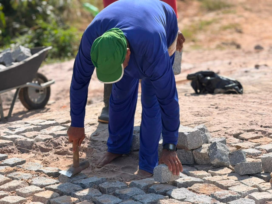 Obra de pavimentação leva mais mobilidade e desenvolvimento ao povoado Fazendinha