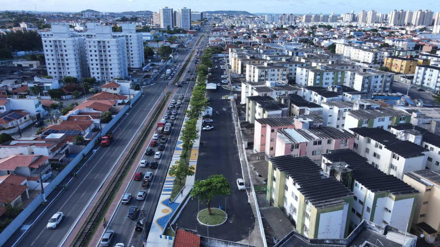Prefeitura inaugura urbanização do calçadão da Avenida Augusto Franco e moradores aprovam novo espaço 