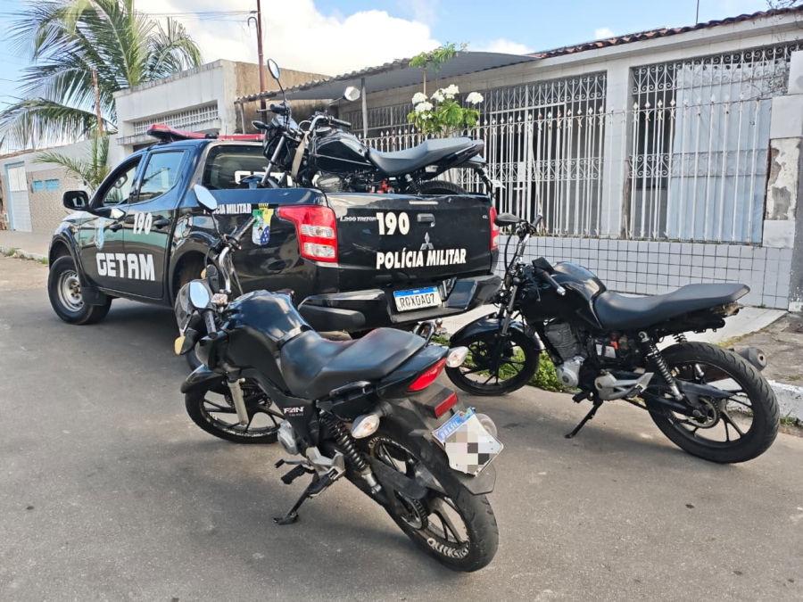 Quatro motocicletas são recuperadas e homem é preso em flagrante na Zona Sul de Aracaju
