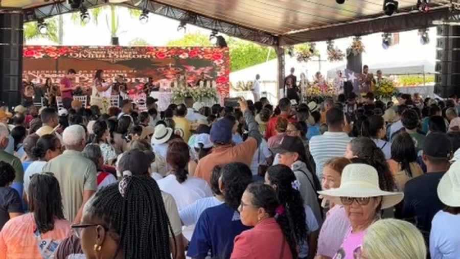 Milhares de romeiros participam da peregrinação a Divina Pastora