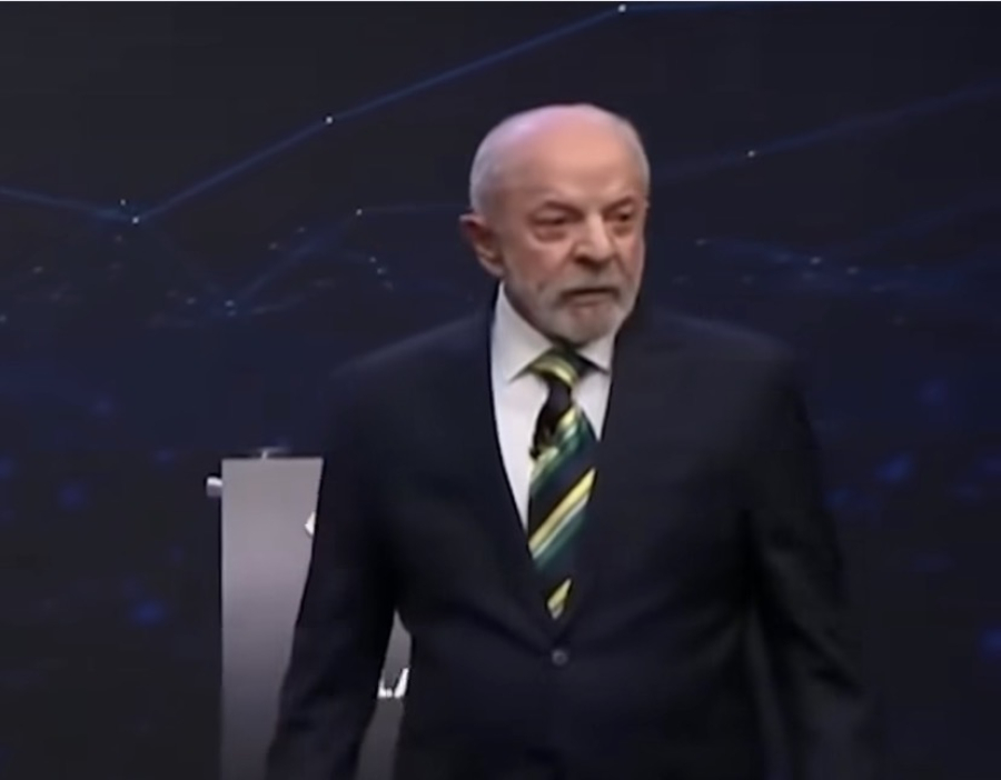 Lula responde Flávio Sobre voto de presos: “Quero que votem 100%, até teu pai” 
