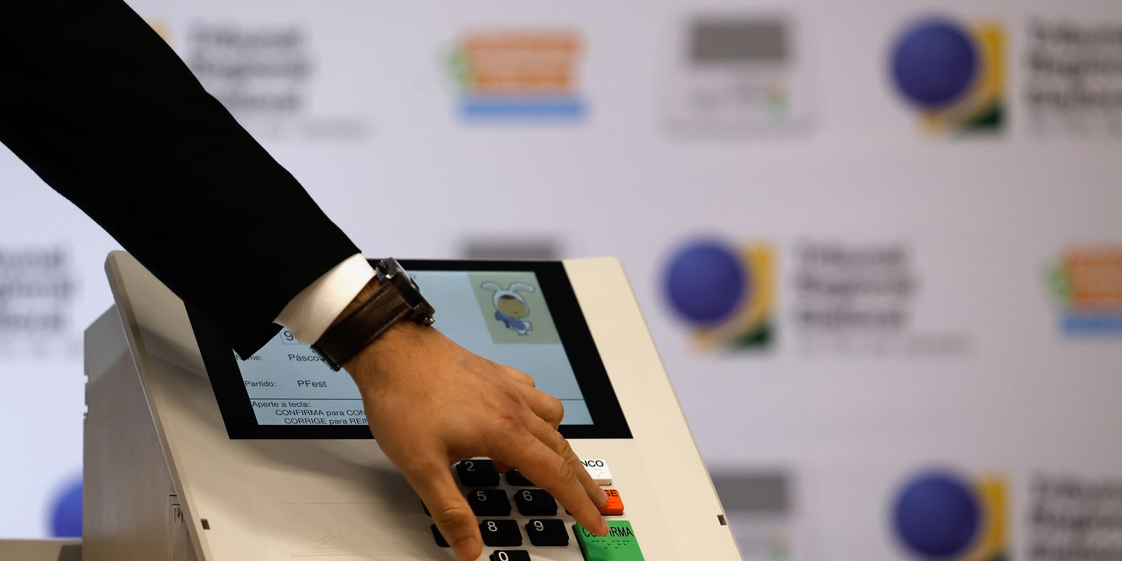 TRE-RJ define urnas que serão auditadas no segundo turno